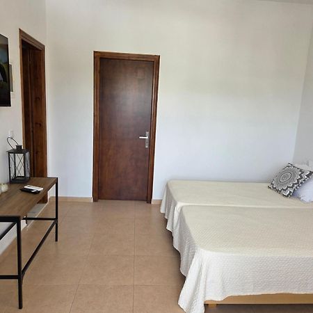 קיוטארי Corafili Holiday Suites מראה חיצוני תמונה