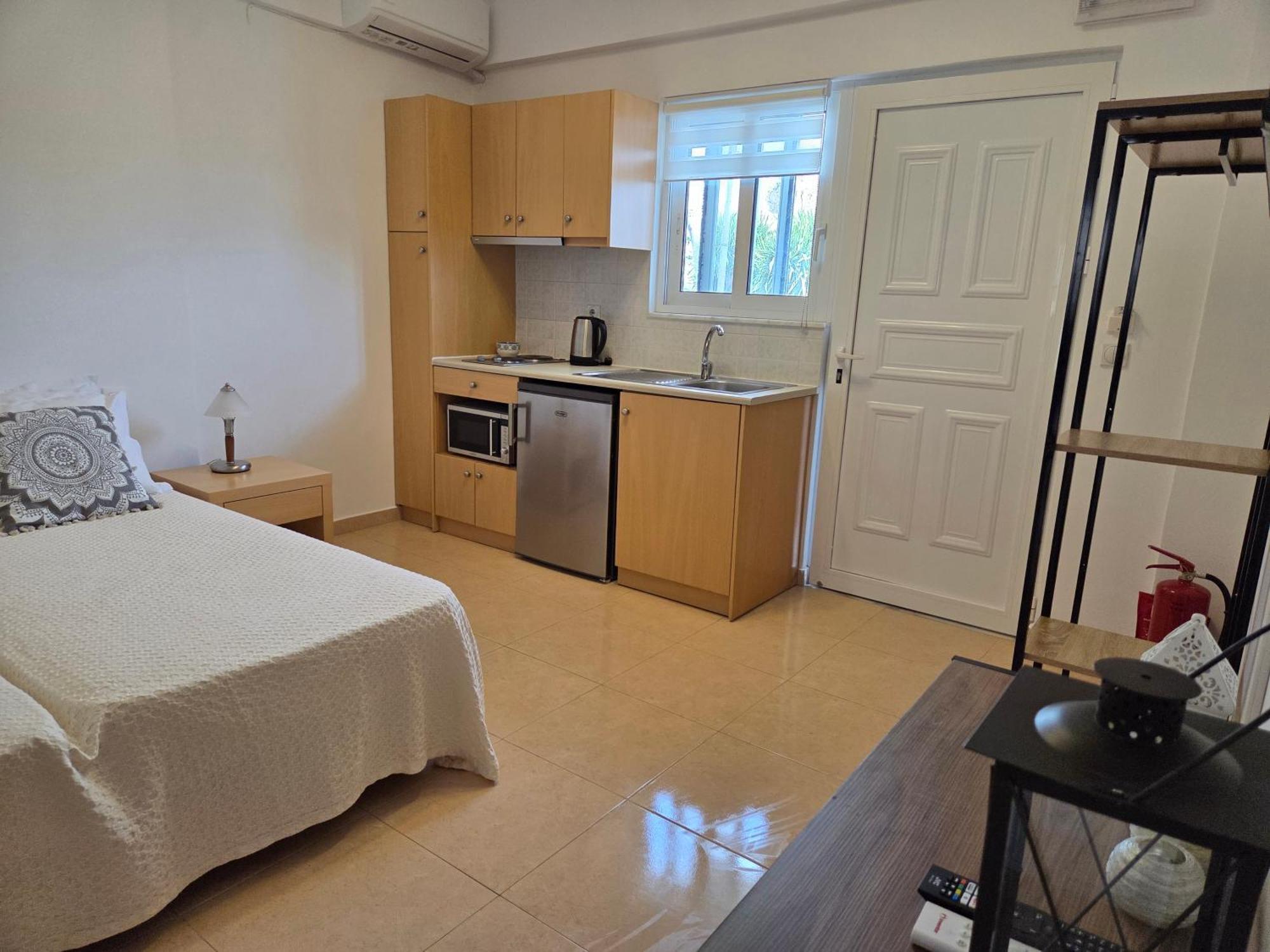 קיוטארי Corafili Holiday Suites מראה חיצוני תמונה