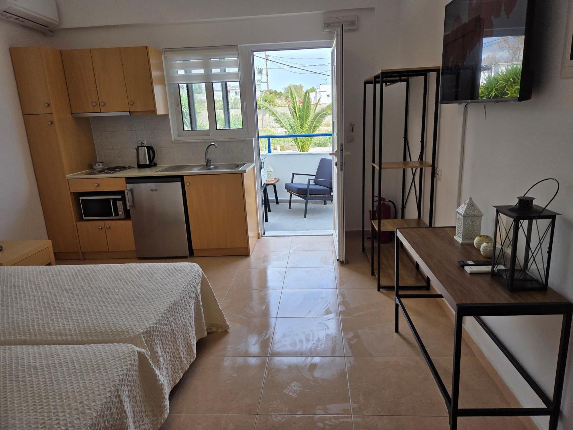 קיוטארי Corafili Holiday Suites מראה חיצוני תמונה