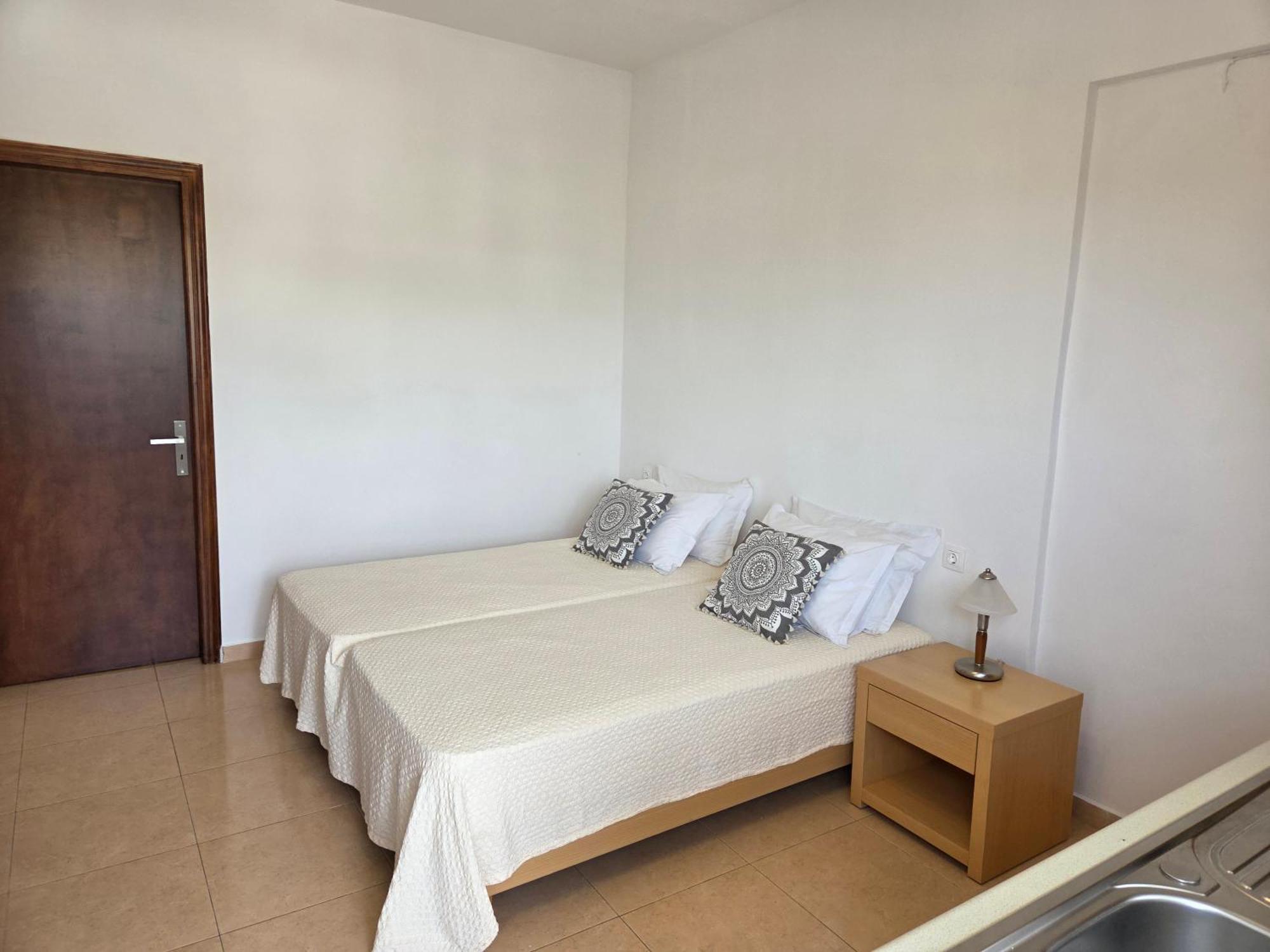 קיוטארי Corafili Holiday Suites מראה חיצוני תמונה